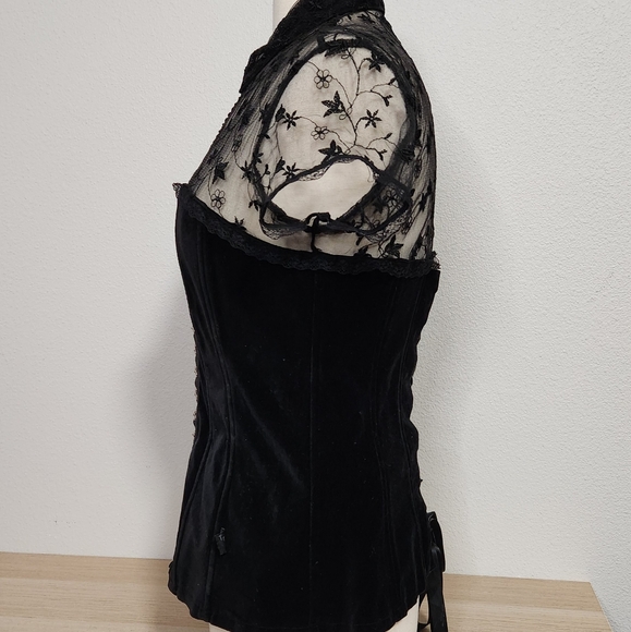 Tripp NYC black Velvet and Lace Corseted Top, Size L Vintage with tag - Picture 4 of 9